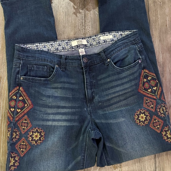 Vintage America Embroidered Blue Jeans - Picture 2 of 11